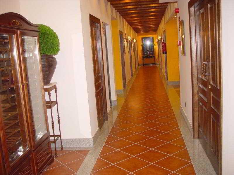 Posada Dona Urraca Fermoselle Exterior photo