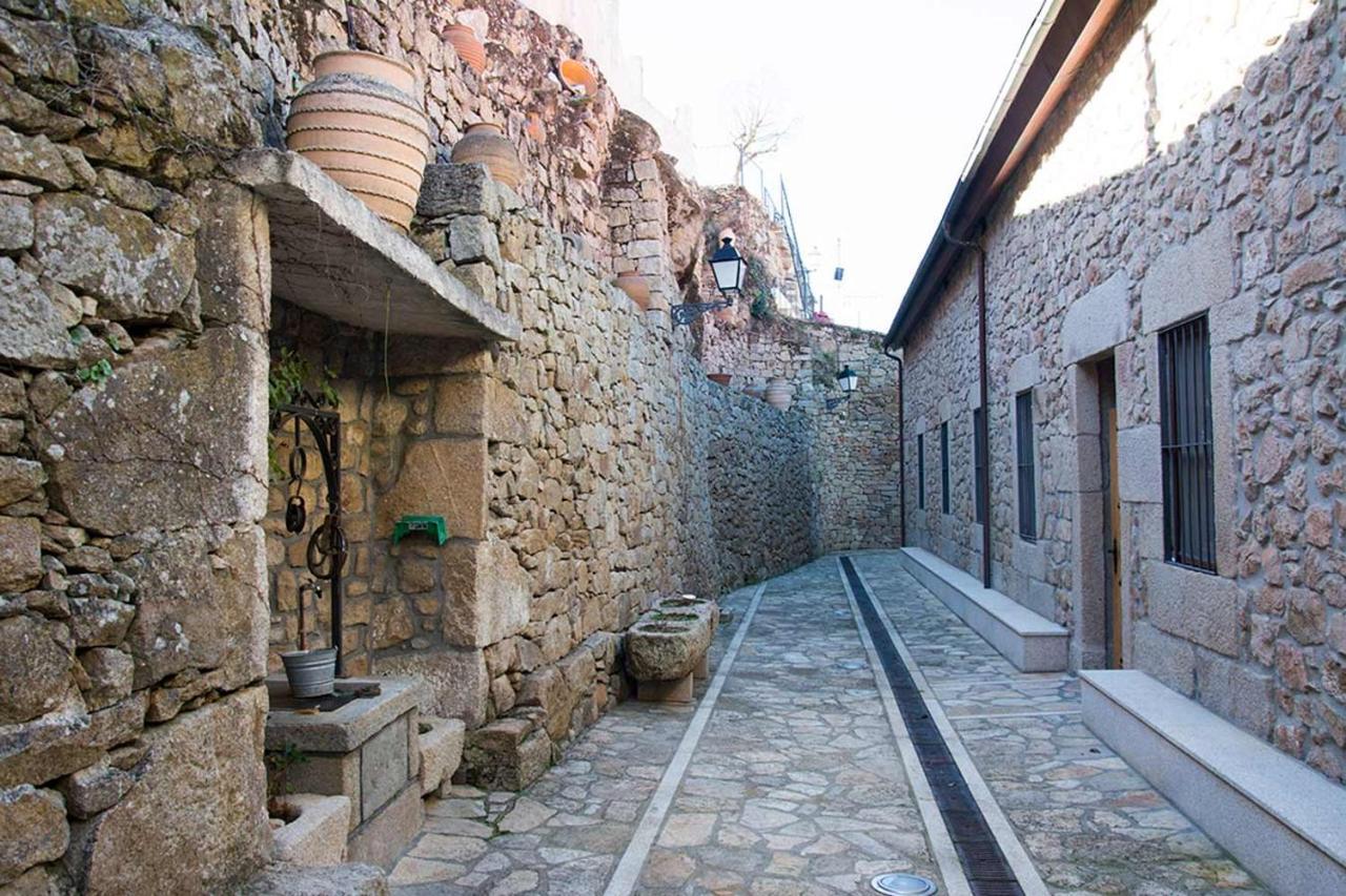 Posada Dona Urraca Fermoselle Exterior photo